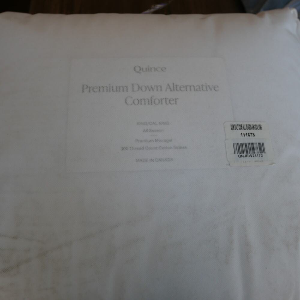 New Quince All Season Premium Down Alternative Comforter King California King - Picture 5 of 6